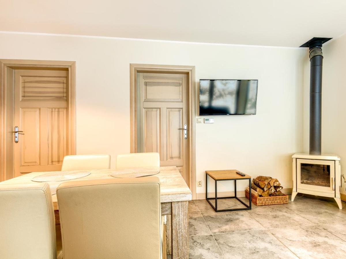 Mazursko - Komfortowe Apartamenty Nad Jeziorem, Sauna, Kominki Na Parterze Kretowiny Buitenkant foto
