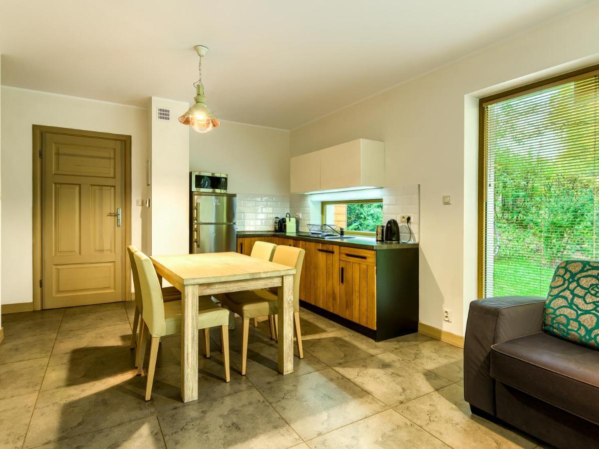 Mazursko - Komfortowe Apartamenty Nad Jeziorem, Sauna, Kominki Na Parterze Kretowiny Buitenkant foto