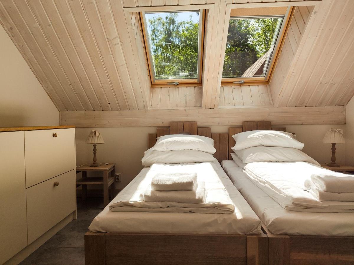 Mazursko - Komfortowe Apartamenty Nad Jeziorem, Sauna, Kominki Na Parterze Kretowiny Buitenkant foto